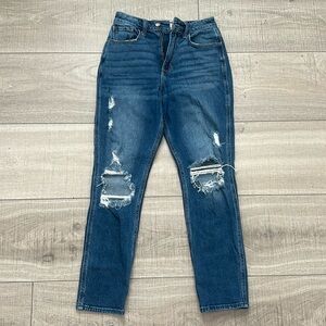 Women’s Hollister Denim jeans, 0R, w24, L27, Curvy High-Rise Mom jean.
